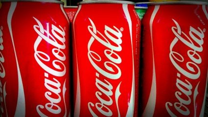 Coca-Cola verkoopt iets meer frisdrank, maar maakt minder winst